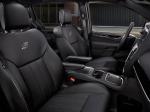Chrysler Town & Country S 2012 года